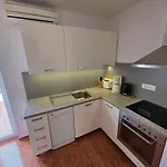 House And Apts. In 27322 Apartament *