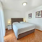 House And Apts. In 27322 Apartament