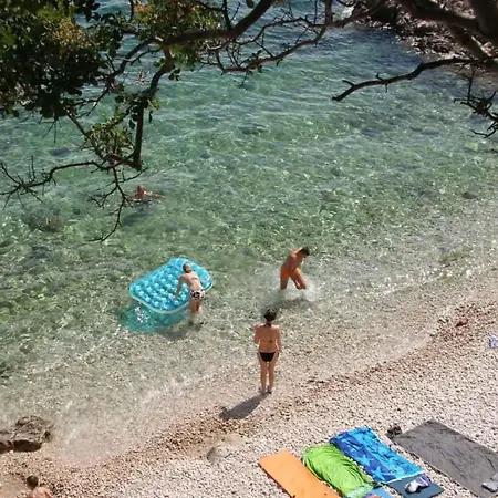 House And Apts. In 27322 * Novi Vinodolski