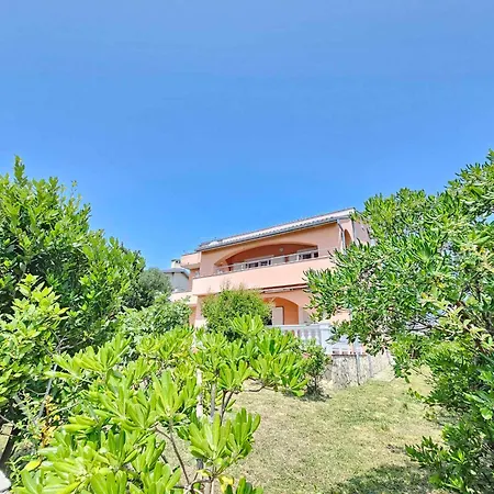 Apartamento House And Apts. In 27322