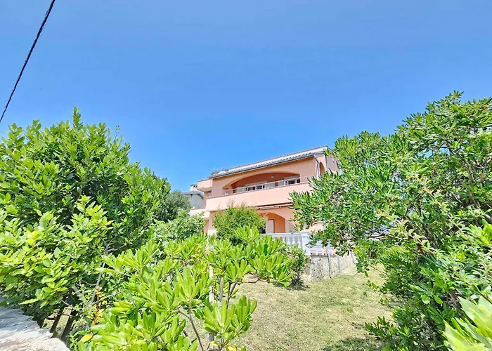 Lejlighed House And Apts. In 27322