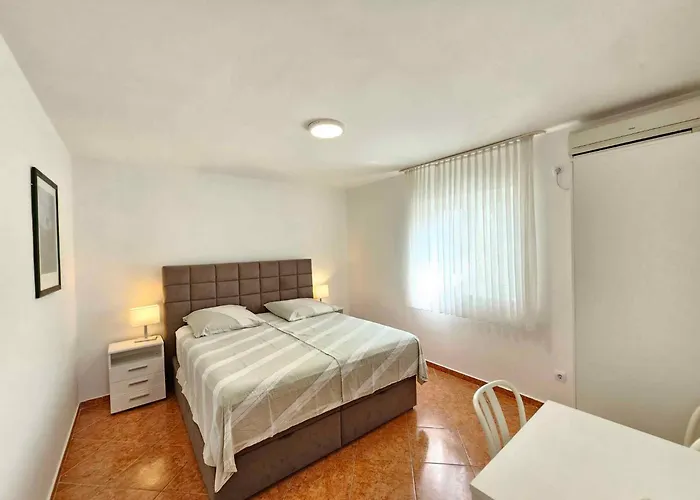 Lejlighed House And Apts. In 27322 Novi Vinodolski